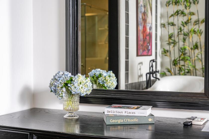 Phòng Deluxe Giường Đôi Có Bồn Tắm