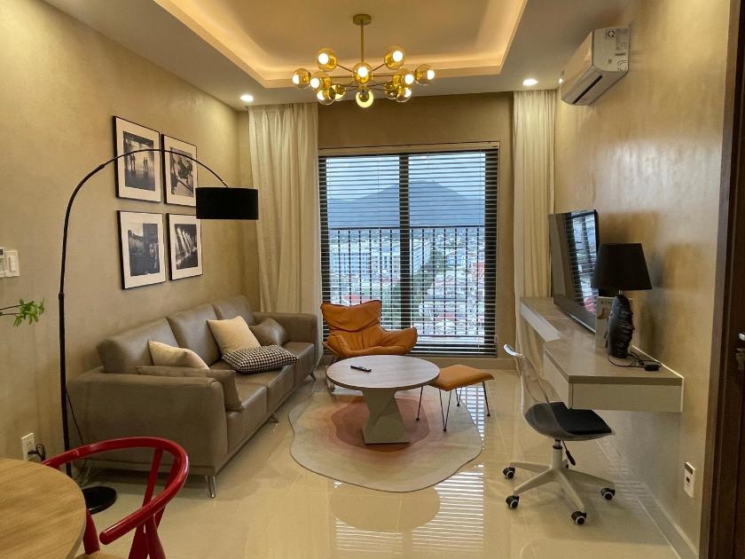 Căn hộ nhìn ra Núi