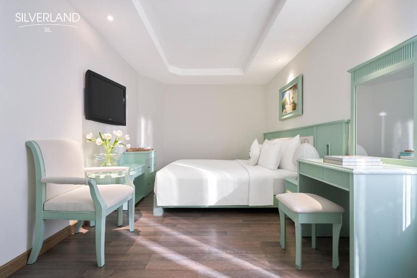 Superior Room with afternoon tea