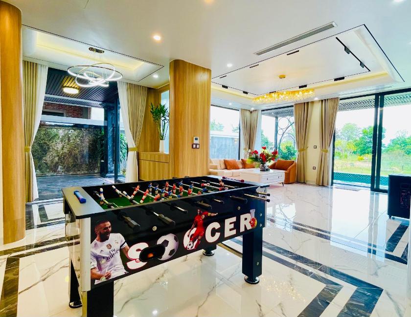 Phòng Deluxe Giường Đôi Có Ban Công