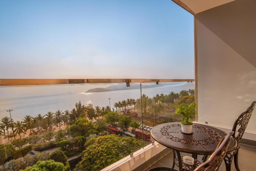 Phòng Có Giường Cỡ King Nhìn Ra Biển