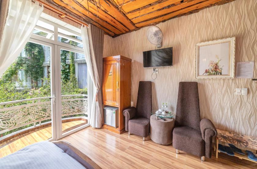 Phòng Có Giường Cỡ King Với Ban Công