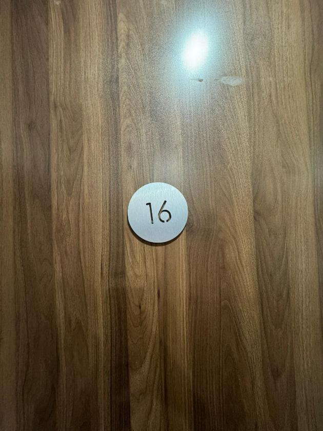 Giường trong phòng ngủ tập thể dành cho nam