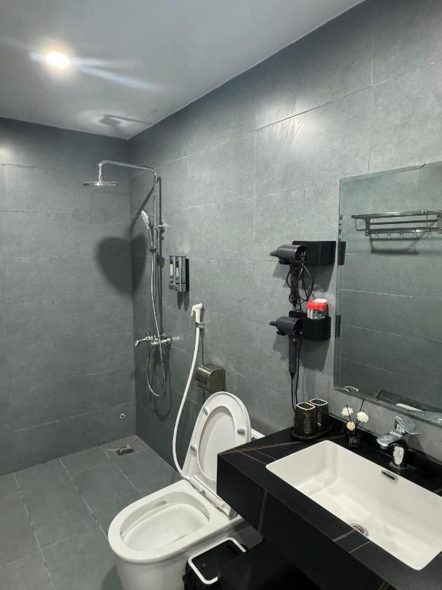 Giường trong phòng ngủ tập thể dành cho nam