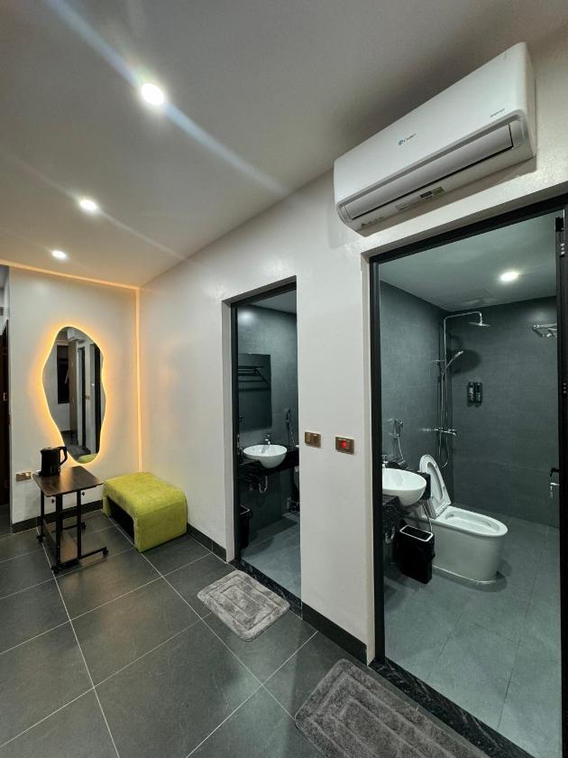 Giường Đơn Trong Phòng Nghỉ Tập Thể Cho Cả Nam Và Nữ