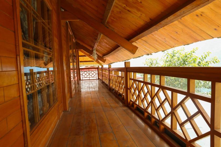 Giường Đơn Trong Phòng Nghỉ Tập Thể Cho Cả Nam Và Nữ