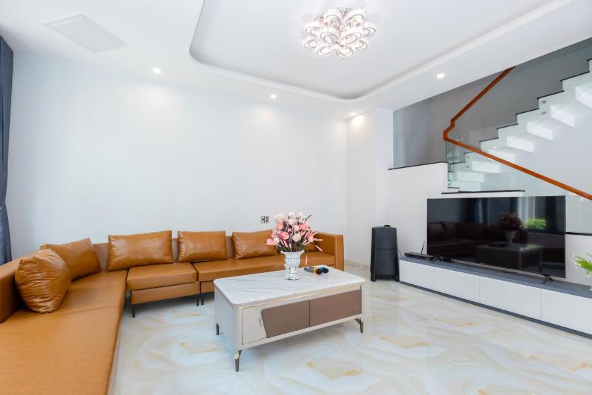 Biệt Thự Có Hồ Bơi Riêng