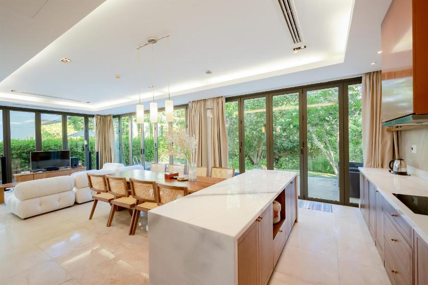 Biệt Thự Nhìn Ra Vườn Biệt Thự Nhìn Ra Vườn