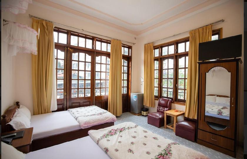 Phòng 2 Giường Đơn Nhìn Ra Thành Phố