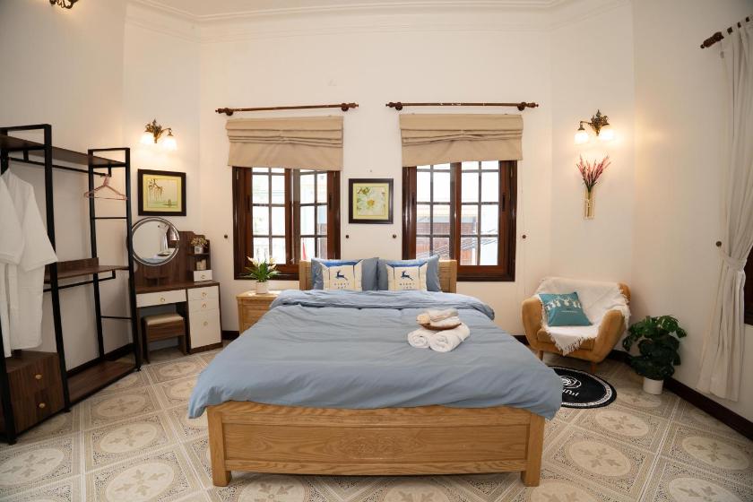 Phòng Deluxe Giường Đôi Có Bồn Tắm