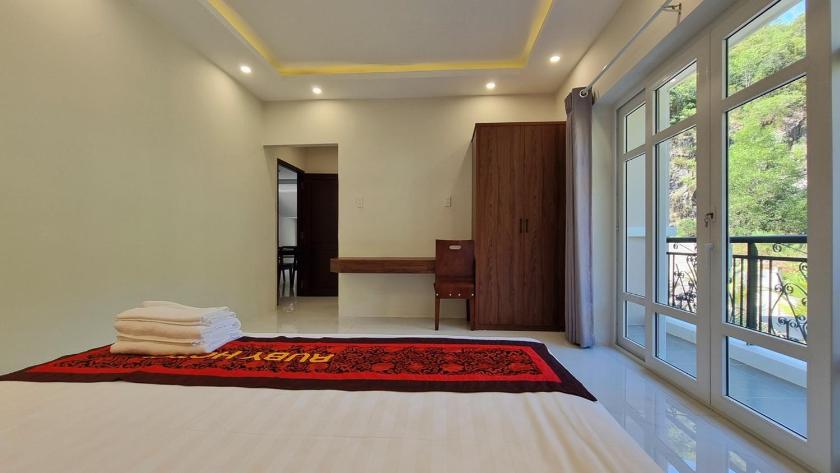 Biệt Thự Có Hồ Bơi Riêng