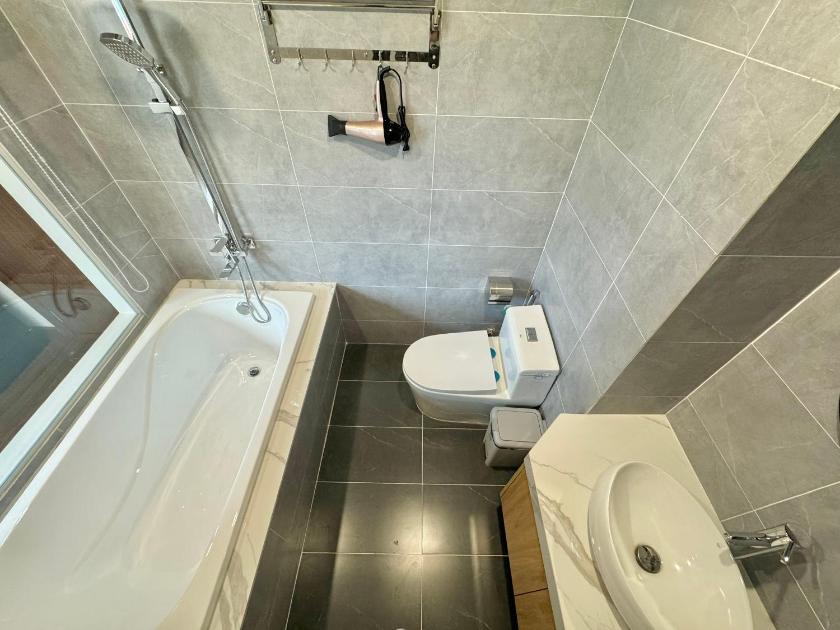 Studio Có Giường Cỡ King