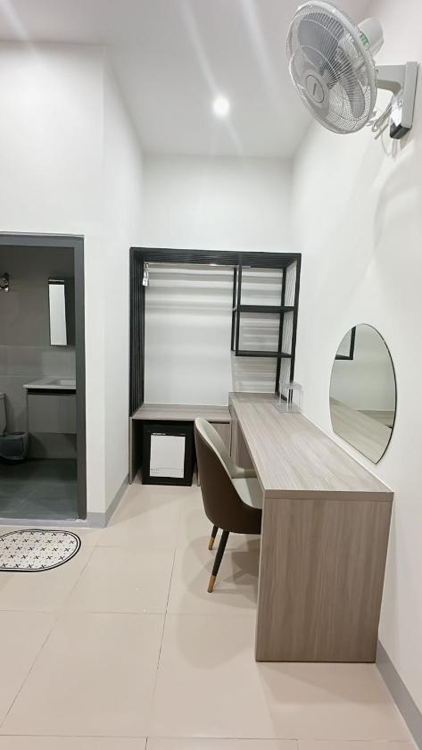 Phòng Giường đôi Deluxe (2 Người lớn + 1 Trẻ em)