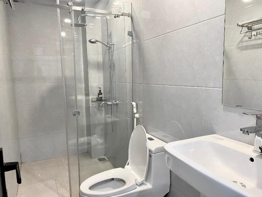 Phòng 3 Người Nhìn Ra Núi