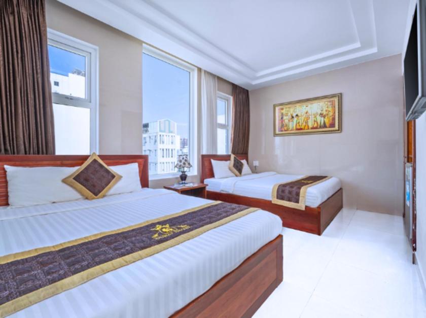 Suite Gia Đình Deluxe