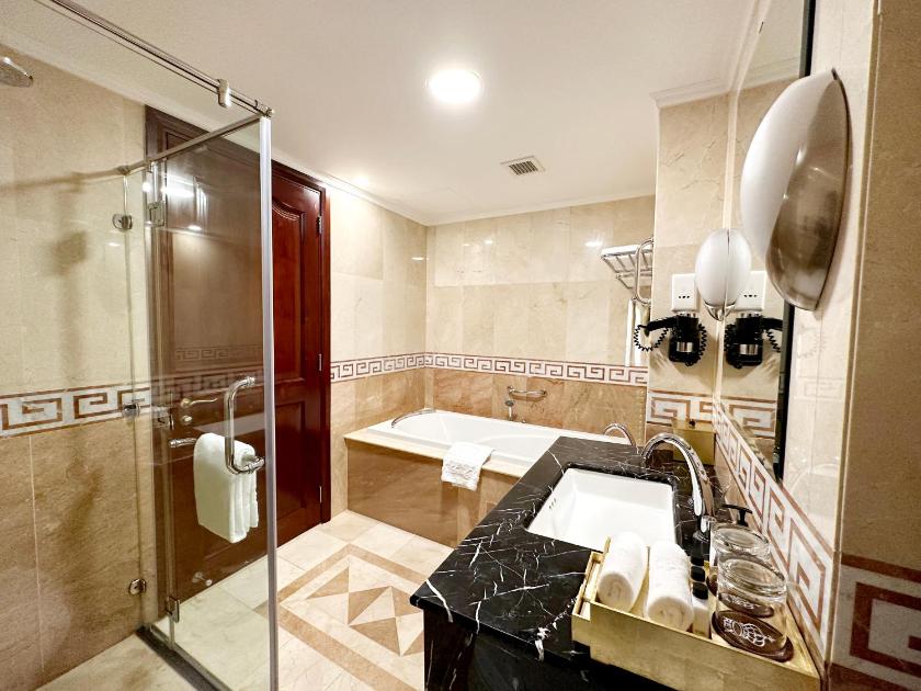 Executive Premium Twin Executive Premium Twin