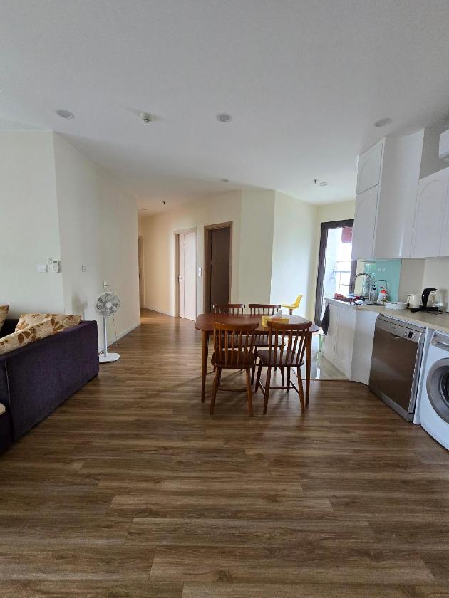 Phòng Có Giường Cỡ King Nhìn Ra Hồ Nước