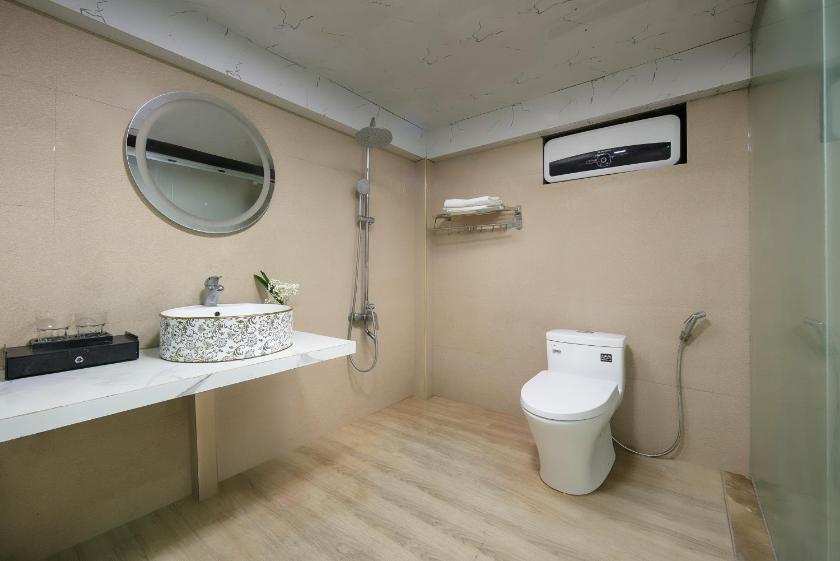 Studio Deluxe Có Giường Cỡ King