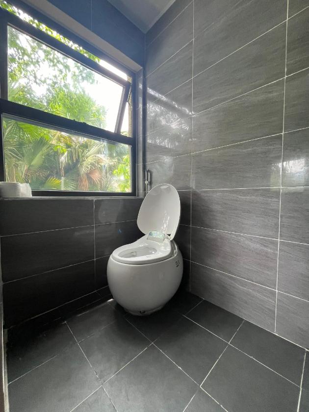 Phòng Có Giường Cỡ King Nhìn Ra Hồ Nước