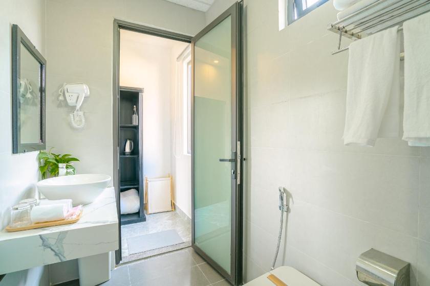 Phòng 2 Giường Đơn Nhìn Ra Thành Phố