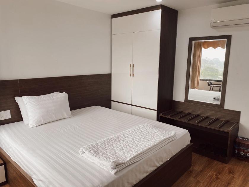 Phòng Deluxe (2 Người lớn + 1 Trẻ em)