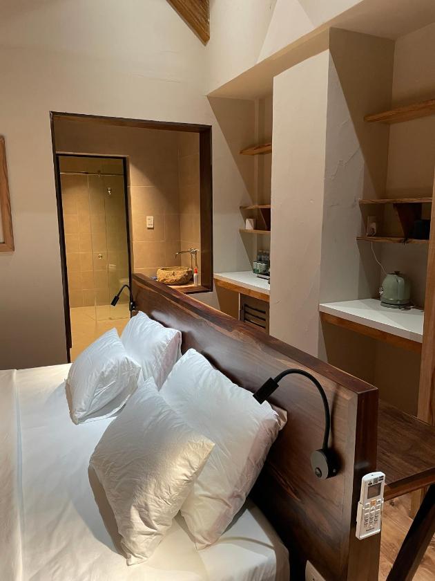 Phòng Có Giường Cỡ King Với Ban Công