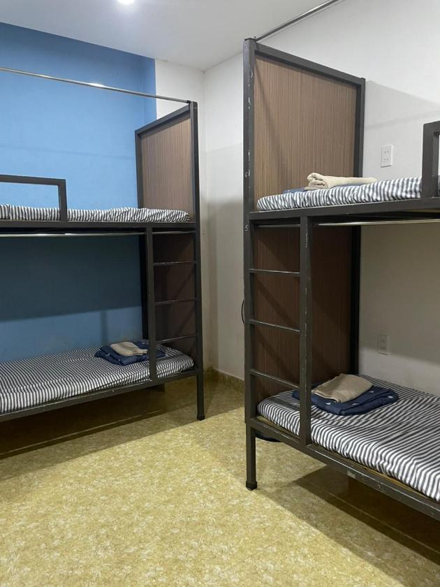 Phòng Ngủ Tập Thể 6 Giường Cho Cả Nam Và Nữ