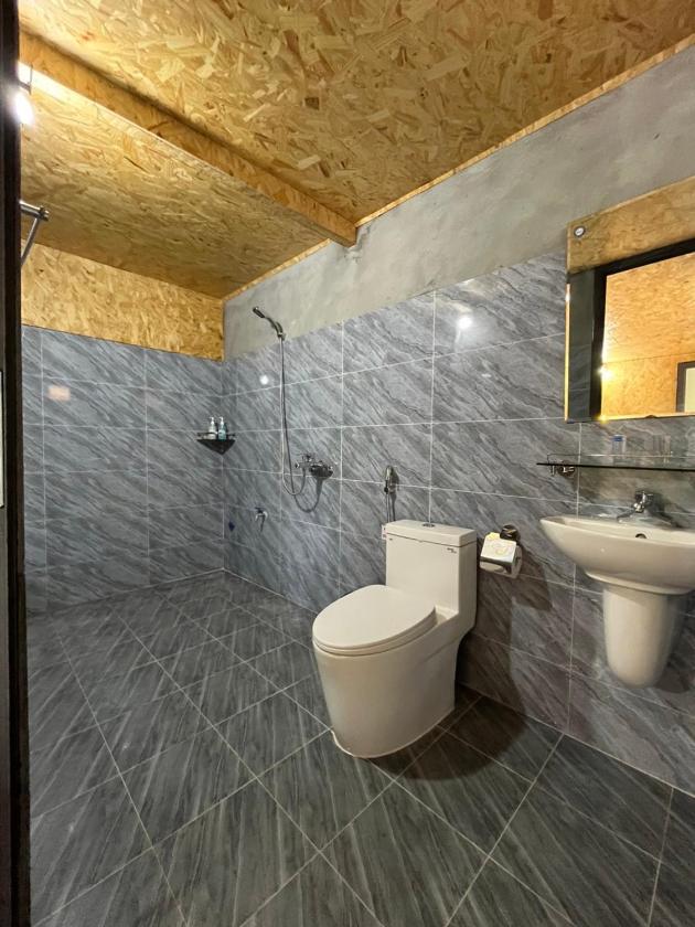 Phòng Giường Đôi Có Sân Trong