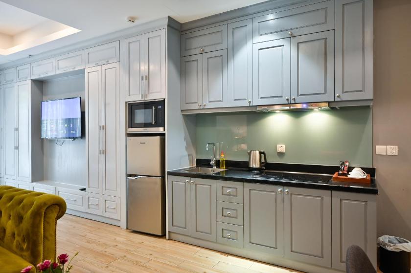 Studio Apartment with Queen Bed Studio Apartment with Queen Bed