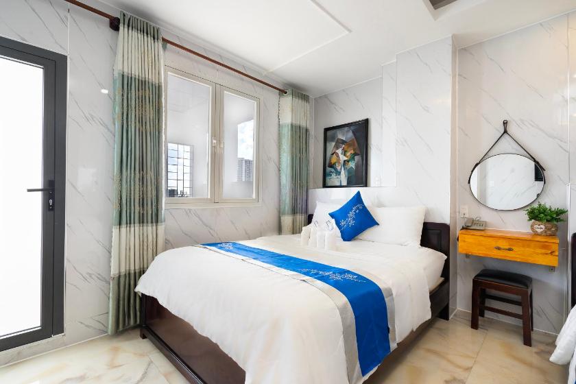 Phòng Có Giường Cỡ King Với Ban Công