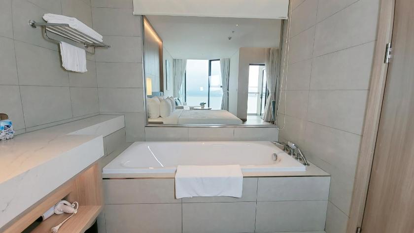 Studio Nhìn Ra Biển