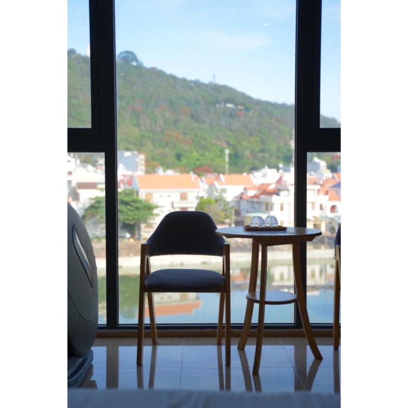 Phòng Giường Đôi Lớn