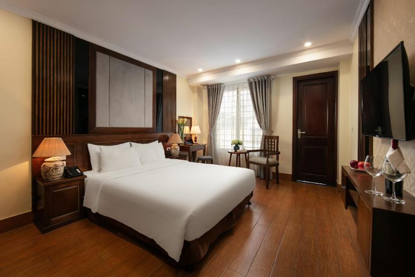 Phòng Deluxe Giường Đôi Nhìn Ra Thành Phố