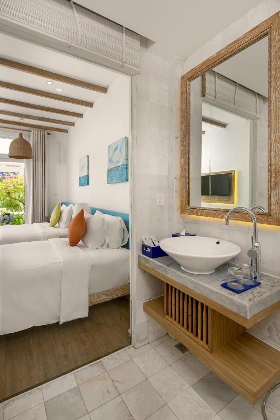 Phòng Deluxe 2 Giường Đơn có Ban công và Nhìn ra Thành phố