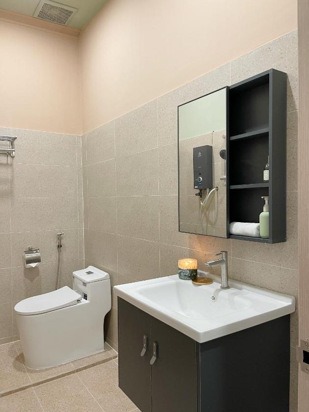 Phòng Giường Đôi Có Ban Công