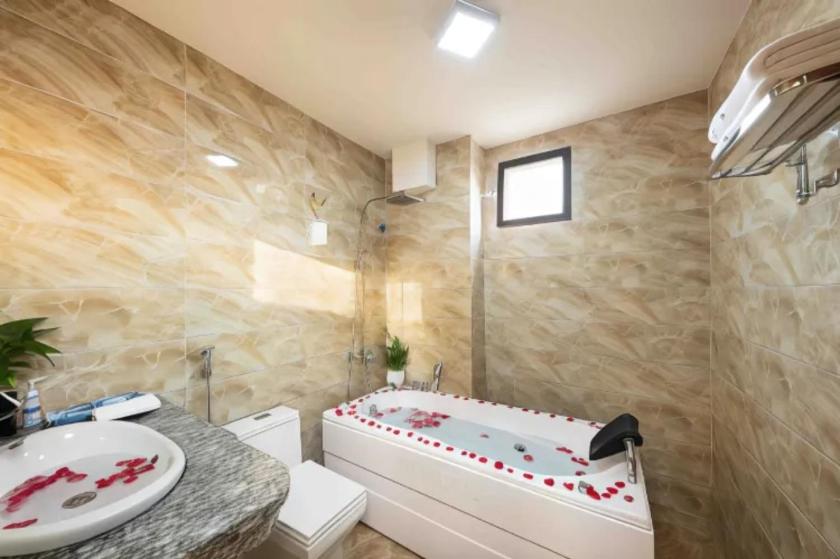 Phòng Deluxe Giường Đôi