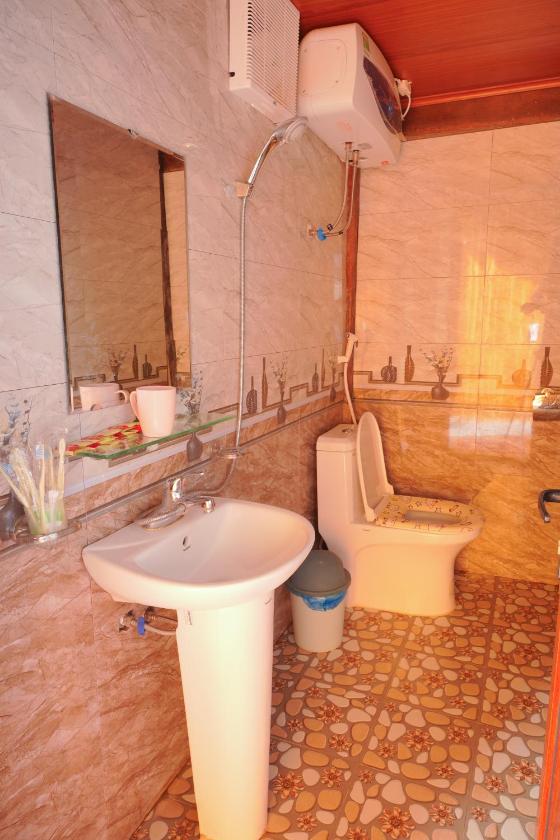 Phòng 3 Người Có Phòng Tắm Riêng