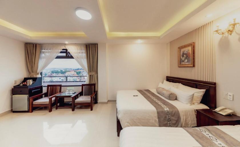 Phòng Deluxe 4 Người