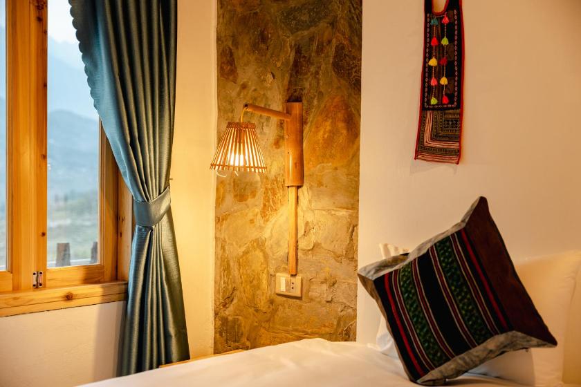 Phòng 2 Giường Đơn Nhìn Ra Núi