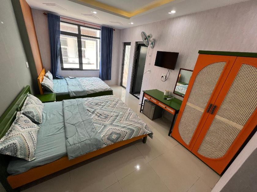 Phòng 4 Người Có Ban Công