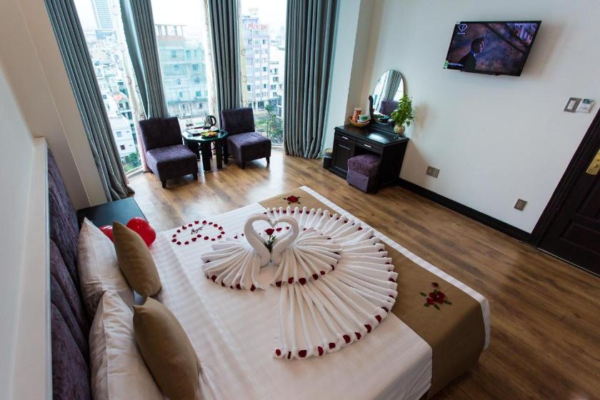 Suite Nhìn Ra Thành Phố