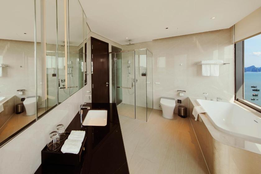 Phòng Deluxe Giường Đôi Nhìn Ra Biển