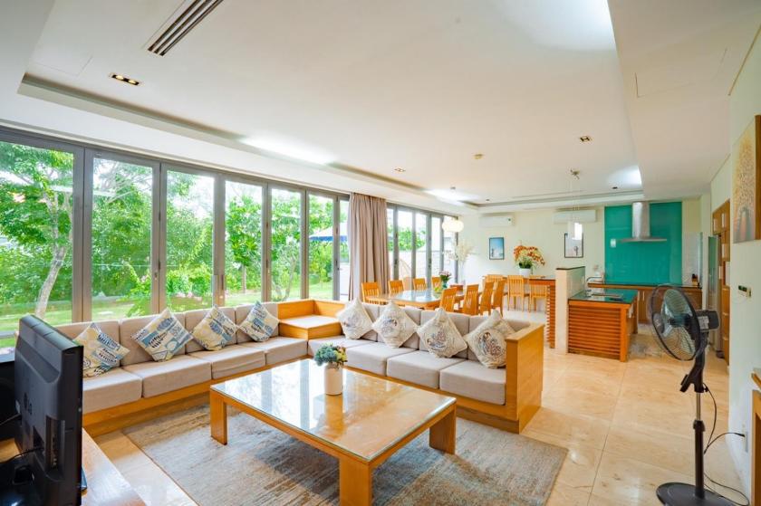 Biệt Thự Có Hồ Bơi Riêng