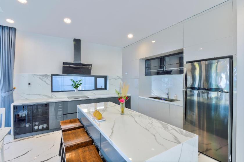 Biệt Thự - Trước Biển