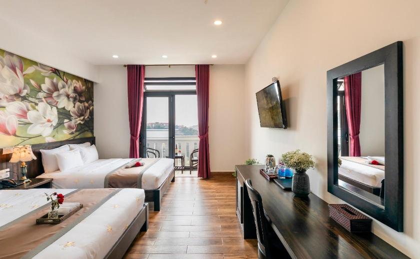 Suite Gia Đình Có Ban Công