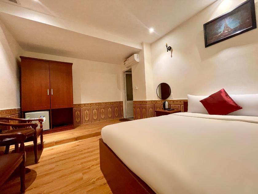 Phòng Giường Đôi Lớn