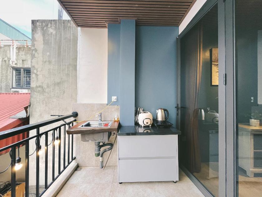 Studio Có Sân Hiên