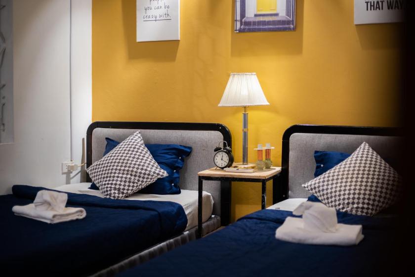 Phòng 4 Người Có Phòng Tắm Riêng