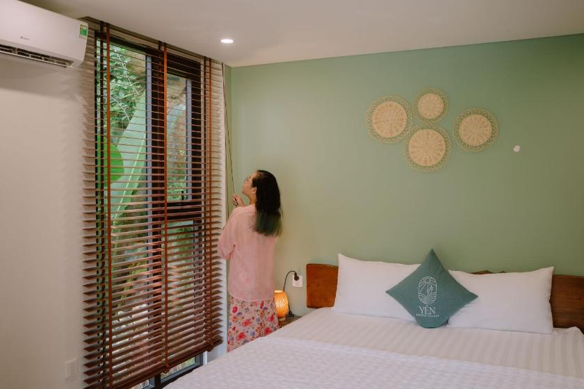 Suite nhìn ra núi