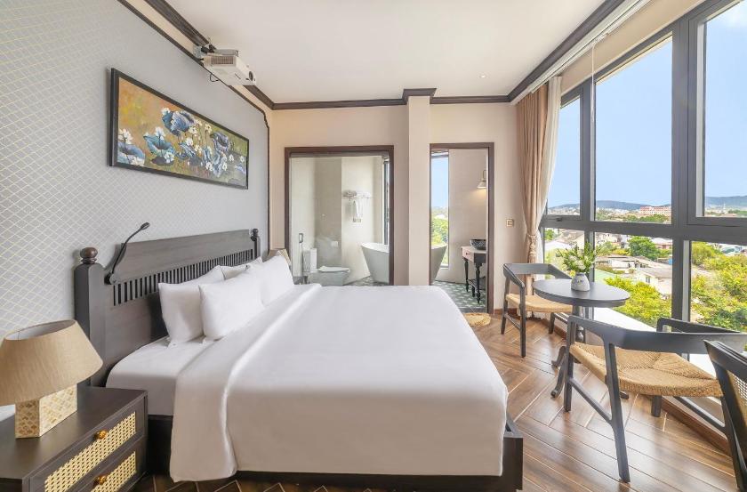 Suite Có Giường Cỡ King